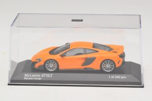 McLaren 675LT Oranssi Minichamps 1:43 537154421 Metalli — kuva 4 / 5