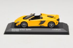 McLaren 675LT Spider Volcano Yellow Minichamps 1:43 537154430 Metalli