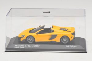 McLaren 675LT Spider Volcano Yellow Minichamps 1:43 537154430 Metalli — kuva 4 / 5