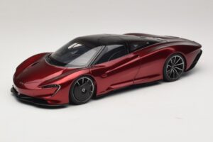 McLaren Speedtail Volcano Red AUTOart 1:18 76087 Komposiitti