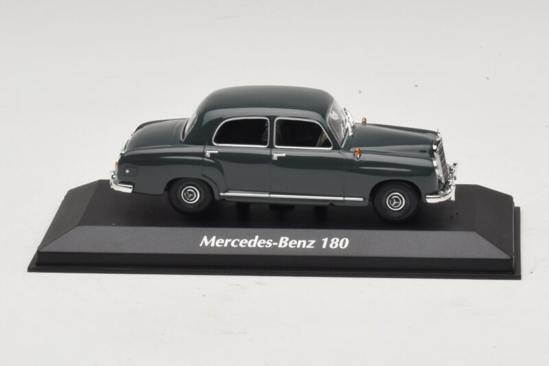 Mercedes 180 W120 Harmaa Maxichamps 1:43 940033100 Metalli