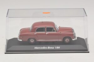 Mercedes 180 W120 Punainen Maxichamps 1:43 940033101 Metalli — kuva 4 / 5