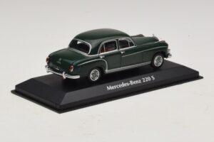 Mercedes 220 S W180 Tummanvihreä Maxichamps 1:43 940033001 Metalli — kuva 2 / 5