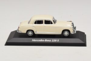 Mercedes 220 S W180 Valkoinen Maxichamps 1:43 940033000 Metalli