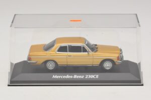 Mercedes 230 CE C123 Kulta Metallic Maxichamps 1:43 940032220 Metalli — kuva 4 / 5