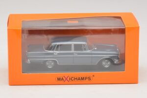 Mercedes 300 SE W112 Lang Sininen Metallic Maxichamps 1:43 940035200 Metalli — kuva 5 / 5