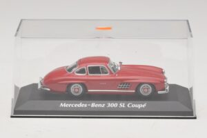 Mercedes 300 SL W198 Punainen Maxichamps 1:43 940039001 Metalli — kuva 4 / 5