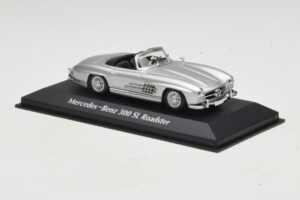 Mercedes 300 SL W198 Roadster Hopea Maxichamps 1:43 940039030 Metalli — kuva 3 / 5