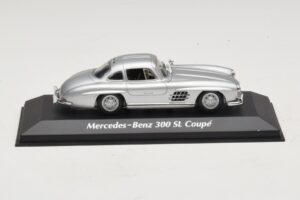 Mercedes 300 SL W198 Hopea Maxichamps 1:43 940039000 Metalli