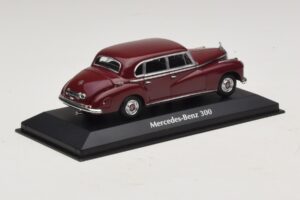 Mercedes 300 W186 Tummanpunainen Maxichamps 1:43 940039060 Metalli — kuva 2 / 5