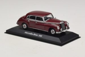 Mercedes 300 W186 Tummanpunainen Maxichamps 1:43 940039060 Metalli — kuva 3 / 5