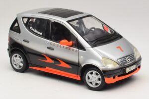 Mercedes A-Class W168 D. Coulthard Hopea Maisto 1:18 35841 Metalli — kuva 6 / 8