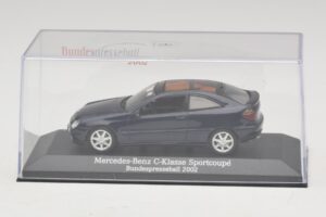 Mercedes C-Class Sportscoupe CL203 Blue Metallic Bundespressball Minichamps 1:43 MB010 Metalli — kuva 4 / 5
