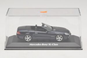 Mercedes SL R230 Sininen Metallic Maxichamps 1:43 940037531 Metalli — kuva 4 / 5