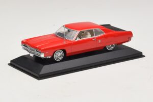 Mercury Marauder X-100 Punainen Musta Minichamps 1:43 400082121 Metalli — kuva 2 / 5