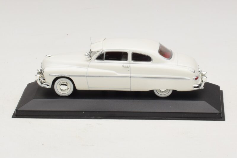Mercury Monterey Valkoinen Minichamps 1:43 Mercury Monterey Valkoinen Minichamps 1:43 400082401 Metalli