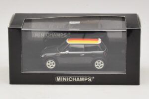 Mini Cooper One R50 Vihreä Saksan Lipulla Minichamps 1:43 MINI033 Metalli — kuva 5 / 5