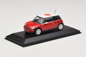 Mini Cooper One R50 Punainen Japanin Lipulla Minichamps 1:43 MINI034 Metalli — kuva 2 / 5