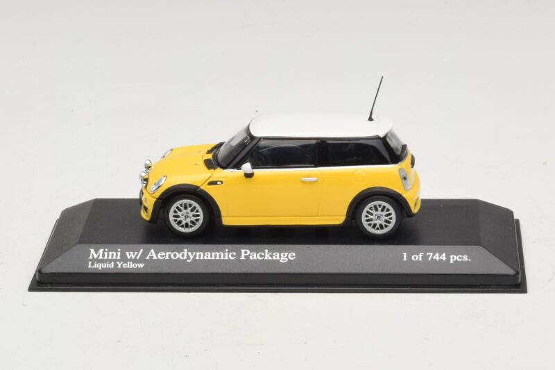 Mini Cooper One R50 Aero-paketilla Keltainen Minichamps 1:43 Mini Cooper One R50 Aero-paketilla Keltainen Minichamps 1:43 431138274 Metalli