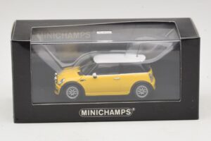 Mini Cooper One R50 Aero-paketilla Keltainen Minichamps 1:43 431138274 Metalli — kuva 4 / 4