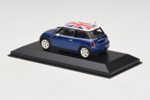 Mini Cooper S R53 Sininen Britannian Lipulla Minichamps 1:43 MINI026 Metalli — kuva 3 / 4