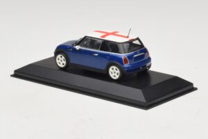 Mini Cooper S R53 Sininen Englannin Lipulla Minichamps 1:43 MINI012 Metalli — kuva 3 / 5