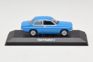 Opel Kadett C Sininen Maxichamps 1:43 940045601 Metalli
