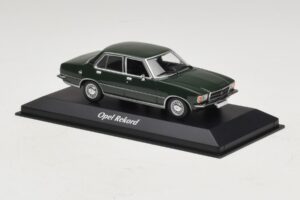 Opel Rekord D Tummanvihreä Maxichamps 1:43 940044001 Metalli — kuva 3 / 5