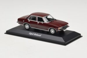 Opel Rekord D Tummanpunainen Maxichamps 1:43 940044000 Metalli — kuva 3 / 5