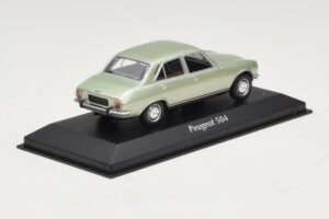 Peugeot 504 Vaaleanvihreä Metallinen Maxichamps 1:43 940112501 Metalli — kuva 2 / 5