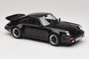 Porsche 911 930 Turbo 3.3 Musta KK-Scale 1:18 KKDC181443 Metalli — kuva 4 / 6