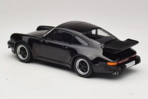 Porsche 911 930 Turbo 3.3 Musta KK-Scale 1:18 KKDC181443 Metalli — kuva 5 / 6