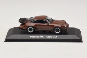 Porsche 911 930 Turbo 3.3 Ruskea Maxichamps 1:43 940069001 Metalli