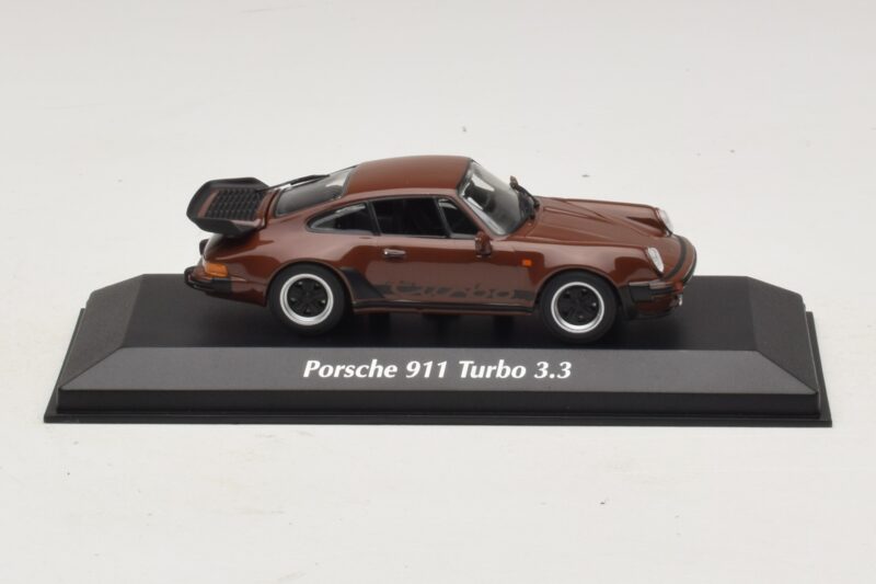 Porsche 911 930 Turbo 3.3 Ruskea Maxichamps 1:43 940069001 Metalli