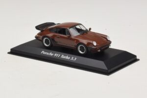 Porsche 911 930 Turbo 3.3 Ruskea Maxichamps 1:43 940069001 Metalli — kuva 3 / 5