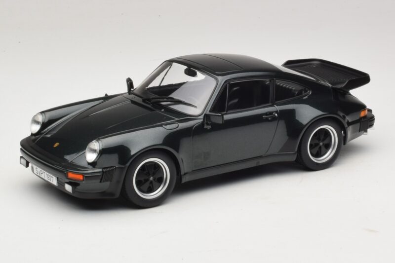 Porsche 911 930 Turbo 3.3 Tummanvihreä Metallic KK-Scale 1:18 KKDC181441 Metalli