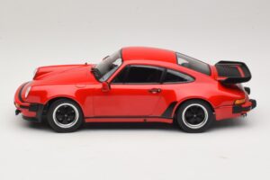 Porsche 911 930 Turbo 3.3 Punainen KK-Scale 1:18 KKDC181442 Metalli — kuva 3 / 6