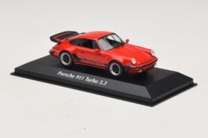 Porsche 911 930 Turbo 3.3 Punainen Maxichamps 1:43 940069000 Metalli — kuva 3 / 5