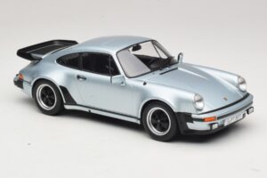 Porsche 911 930 Turbo 3.3 Hopea KK-Scale 1:18 KKDC181444 Metalli — kuva 4 / 6