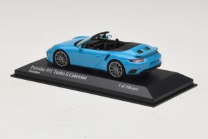 Porsche 911 991.1 Turbo S Avoauto Sininen Minichamps 1:43 410067182 Metalli — kuva 3 / 5