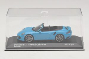 Porsche 911 991.1 Turbo S Avoauto Sininen Minichamps 1:43 410067182 Metalli — kuva 4 / 5