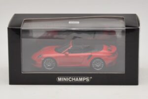 Porsche 911 991.1 Turbo S Avoauto Punainen Minichamps 1:43 410067180 Metalli — kuva 5 / 5