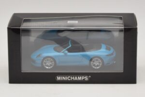 Porsche 911 991.2 Carrera 4 Avoauto Sininen Minichamps 1:43 410067232 Metalli — kuva 5 / 5