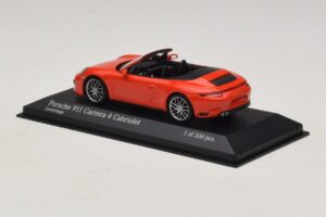 Porsche 911 991.2 Carrera 4 Avoauto Oranssi Minichamps 1:43 410067231 Metalli — kuva 3 / 5