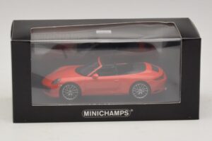 Porsche 911 991.2 Carrera 4 Avoauto Oranssi Minichamps 1:43 410067231 Metalli — kuva 5 / 5