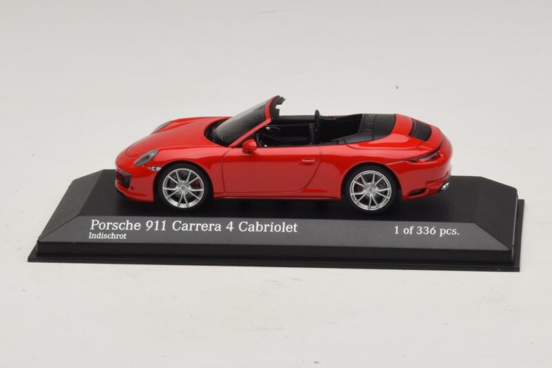 Porsche 911 991.2 Carrera 4 Avoauto Punainen Minichamps 1:43 410067230 Metalli