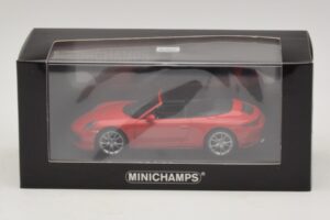Porsche 911 991.2 Carrera 4 Avoauto Punainen Minichamps 1:43 410067230 Metalli — kuva 5 / 5