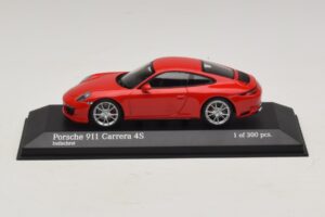 Porsche 911 991.2 Carrera 4S Punainen Minichamps 1:43 410067240 Metalli