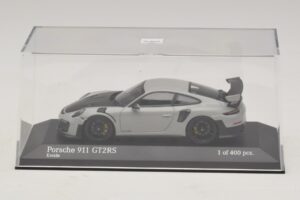 Porsche 911 991.2 GT2 RS Chalk Minichamps 1:43 410067237 Metalli — kuva 4 / 5
