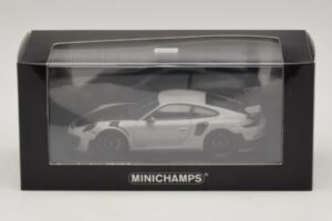 Porsche 911 991.2 GT2 RS Chalk Minichamps 1:43 410067237 Metalli — kuva 5 / 5